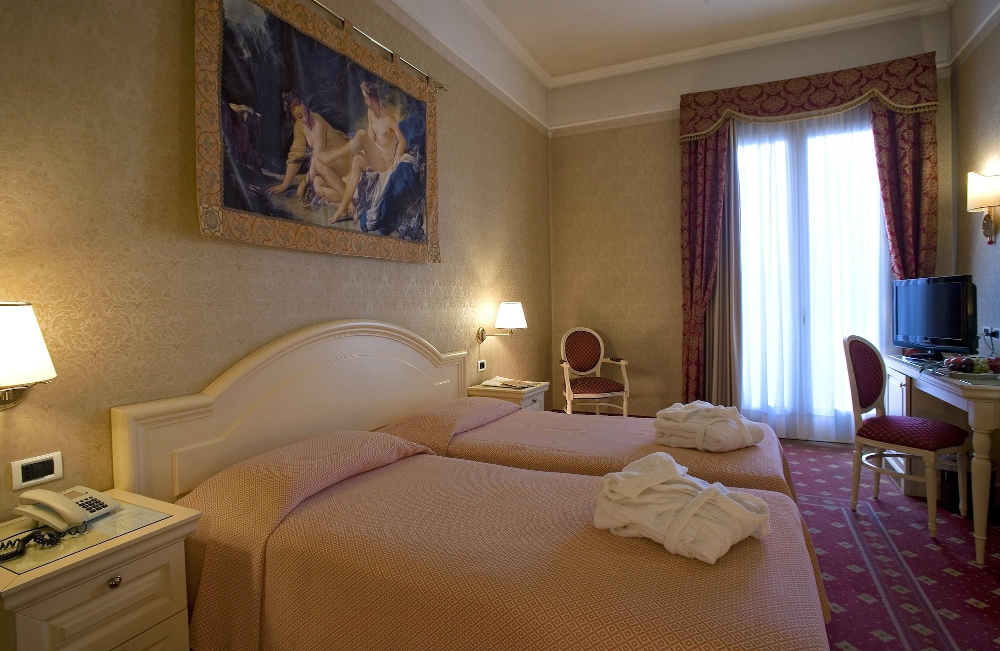 Hotel Terme Roma Abano Terme Exterior photo